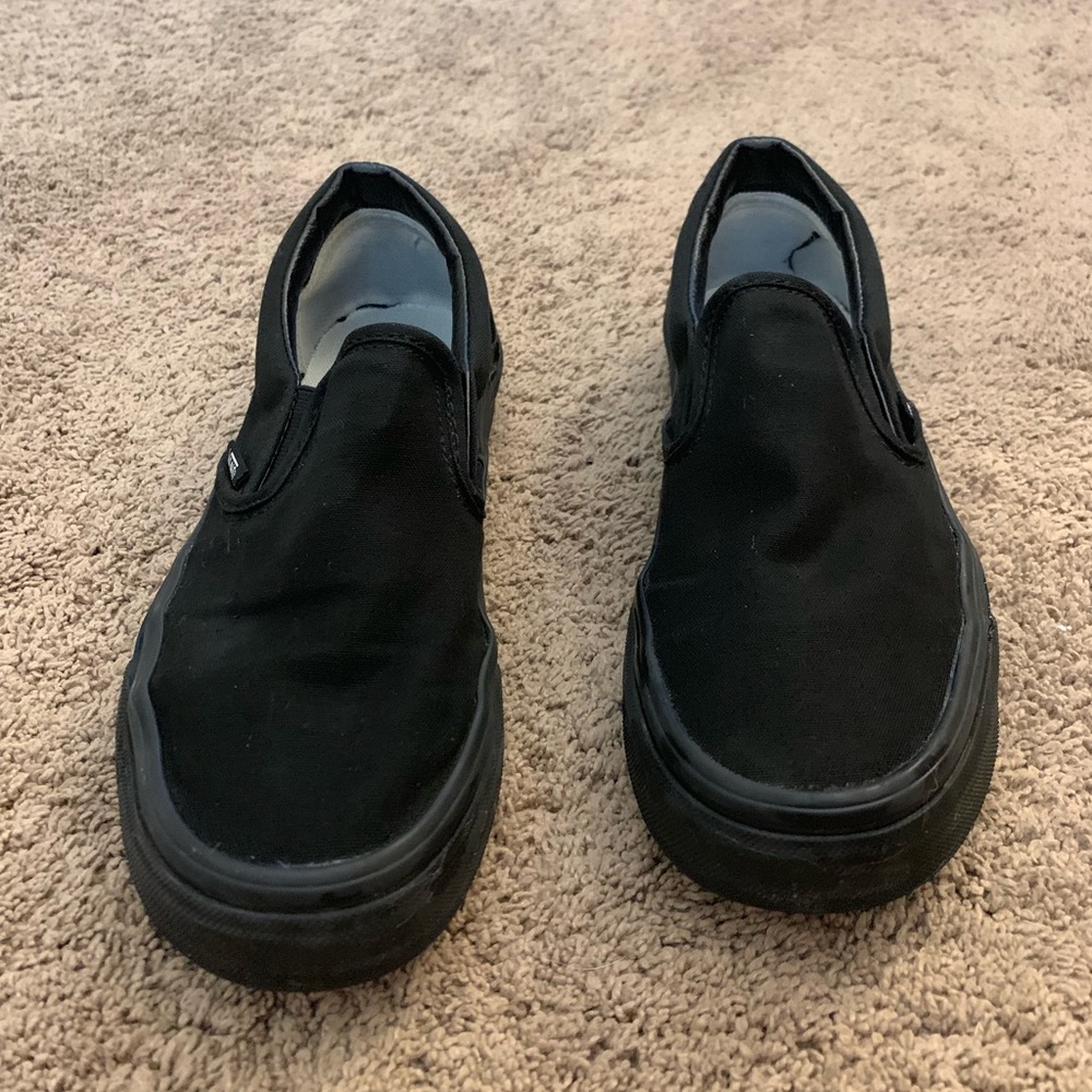 All black non-slip vans